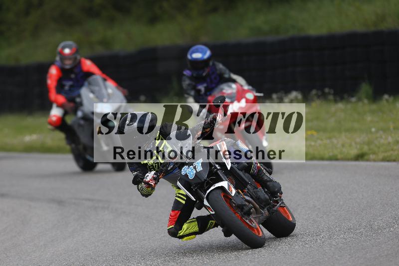 /09 19.04.2026  Caremotion get faster ADR/Gruppe gruen/87